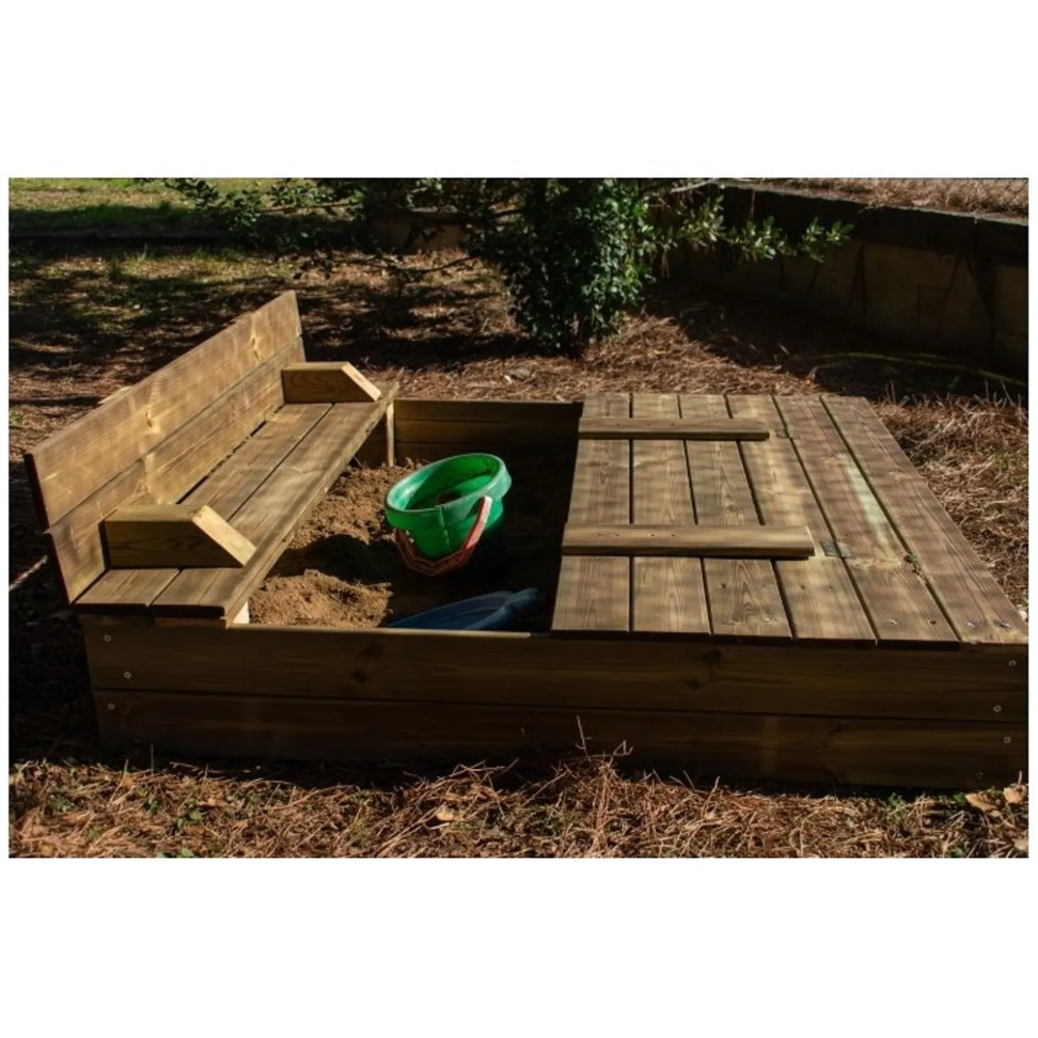 Arenero Cuadrado Madera Tectum Cubierto