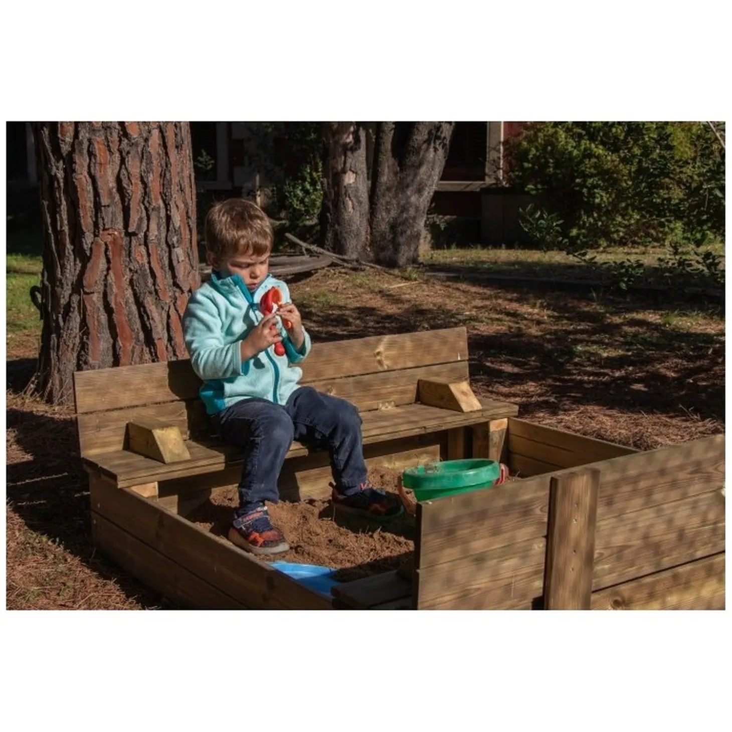 Arenero Cuadrado Madera Tectum Cubierto